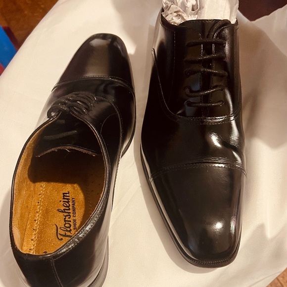 Florsheim Francisco Black Cap-Toe Oxfords - Picture 3 of 5